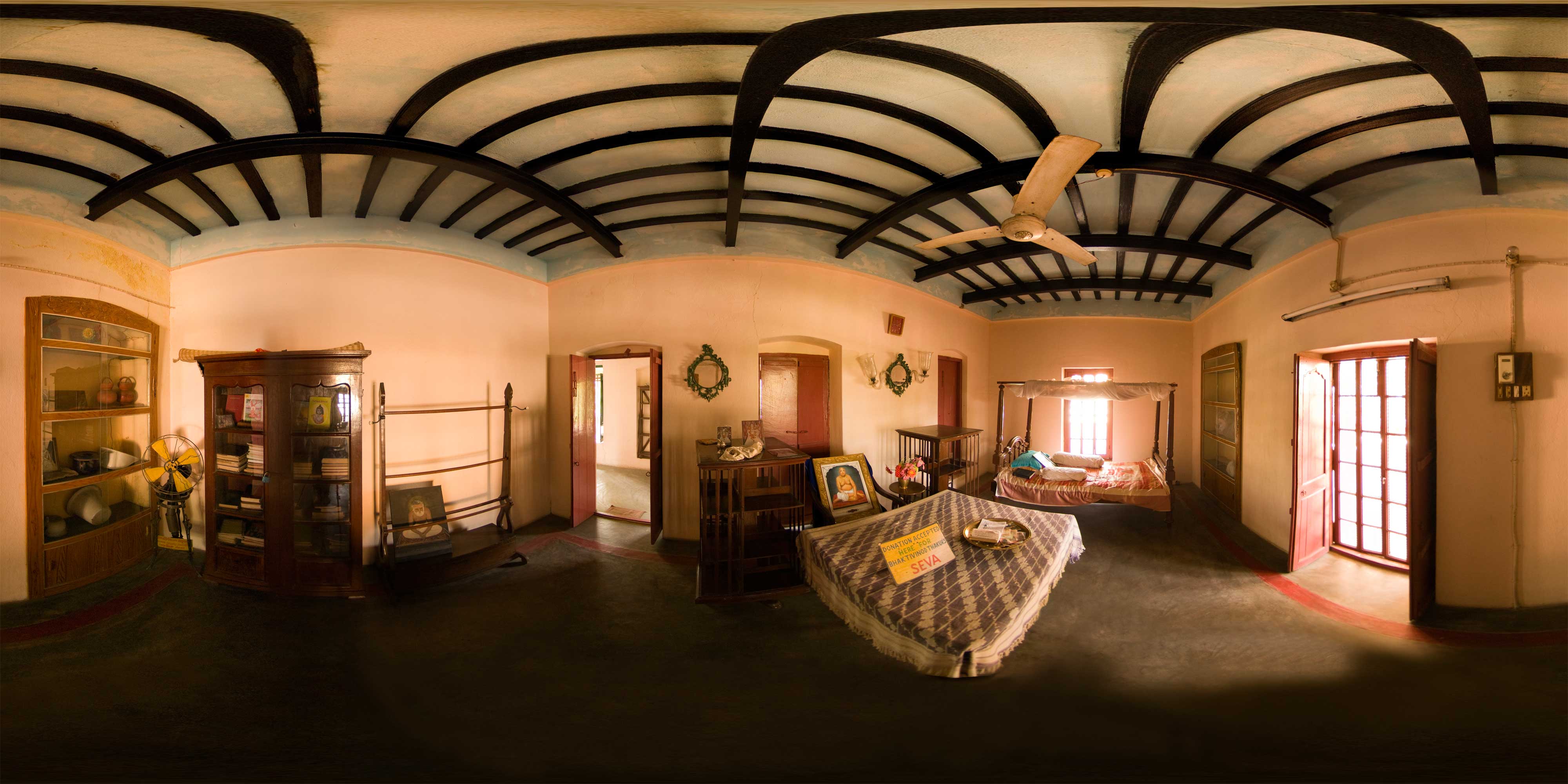 Sri Svananda Sukhada Kunja &bull; 7