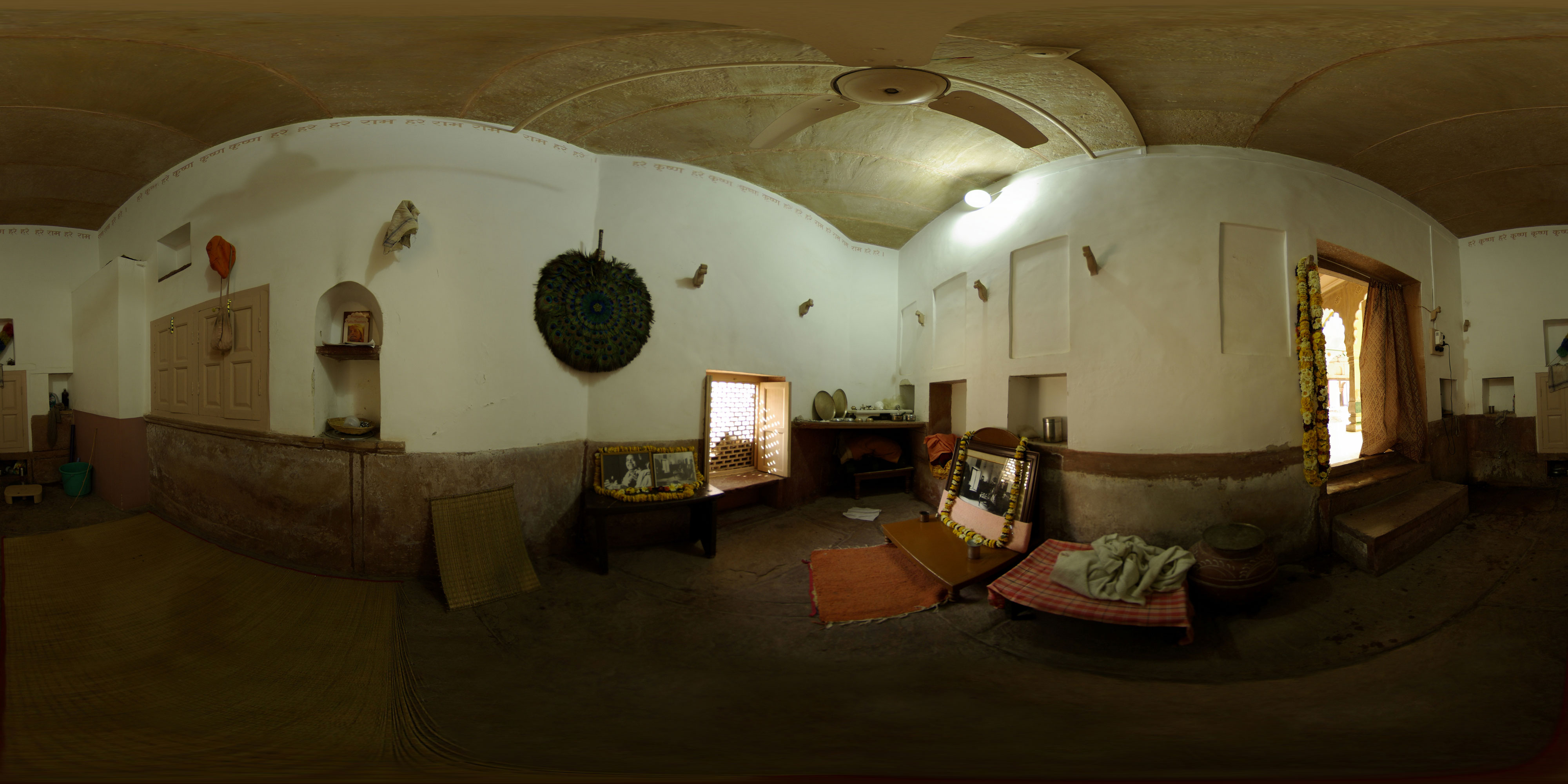 Sri Radha Damodar Mandir &bull; 5